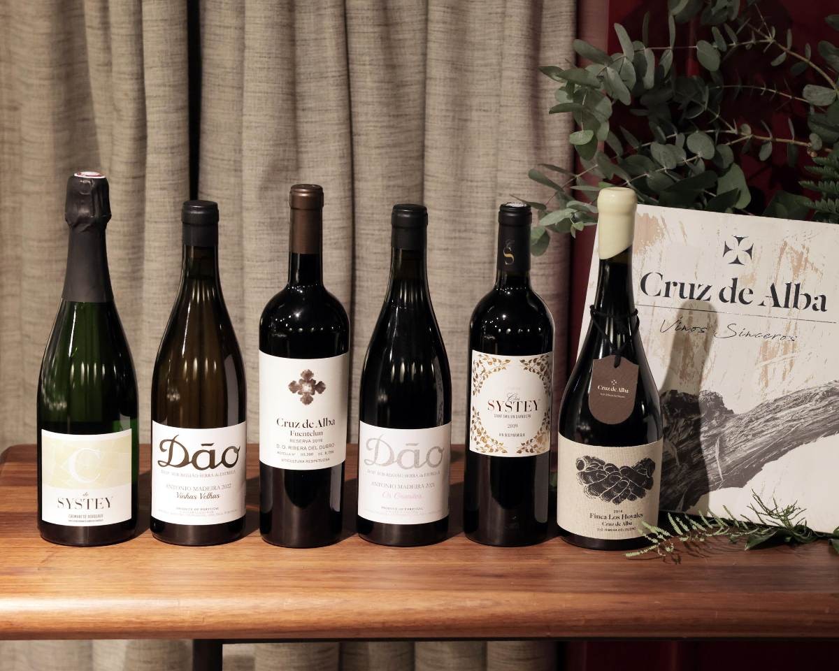 Cruz de Alba practica viticultura biodinámica en la Ribera del Duero desde 2008