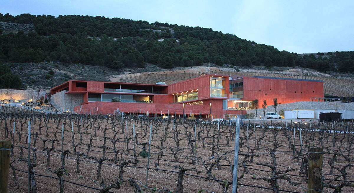 Pago de Carraovejas, después de Ysios, es la seguna bodega española en el ranking