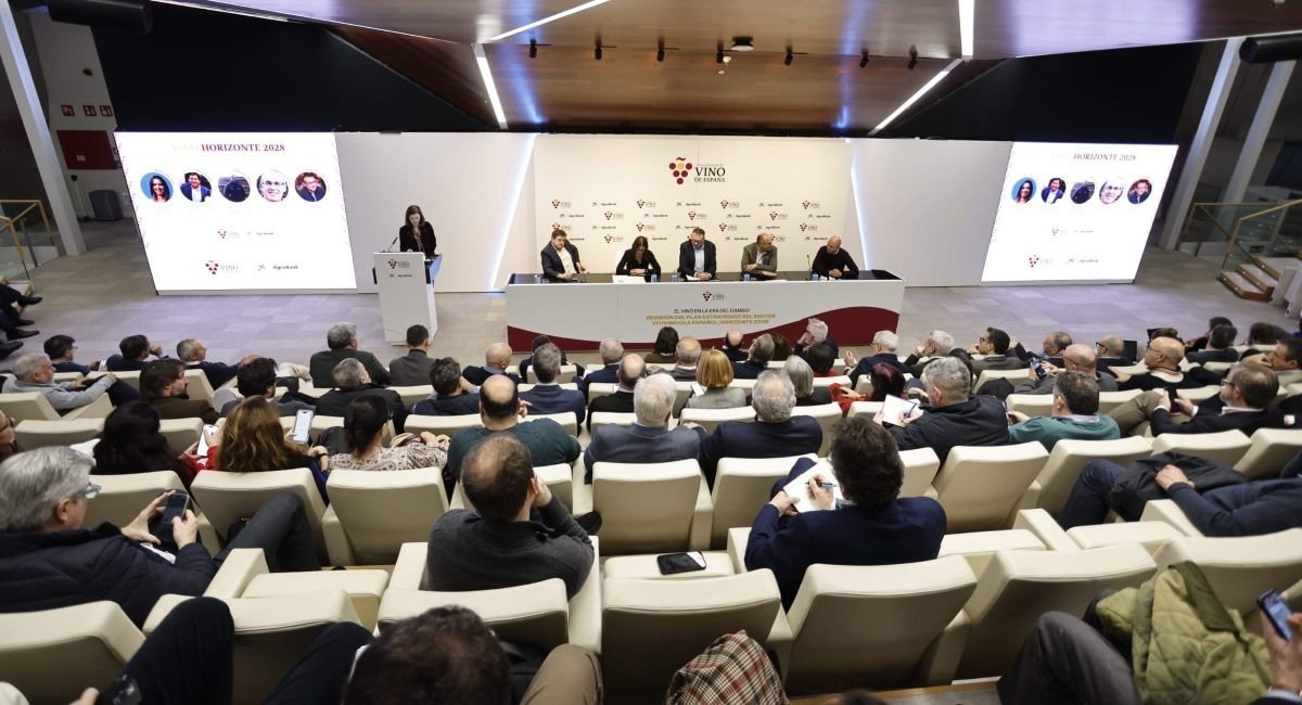 Jornada de presentación del Plan Estratégico del vino español Horizonte 2028, organizada por la Interprofesional del Vino de España en Madrid.
