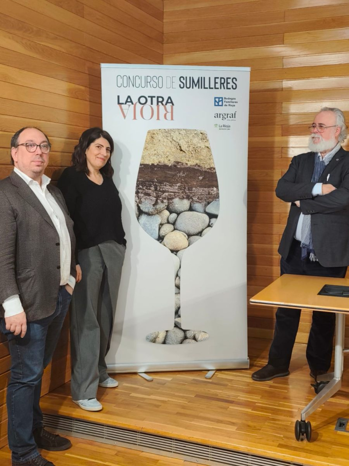 Presentación del Premio ARGRAF al Mejor Sumiller de la Otra Rioja, impulsado por Bodegas Familiares de Rioja.